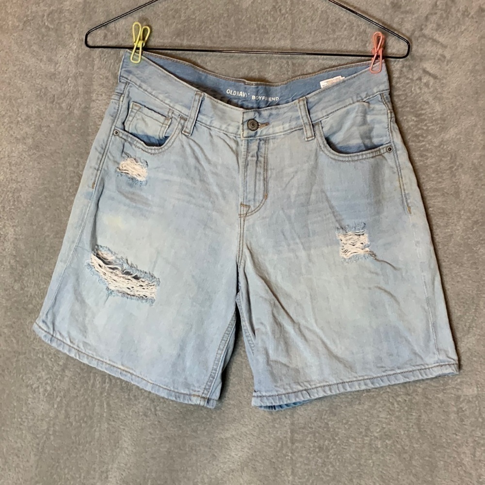 Old Navy Boyfriend Distressed Shorts - Picture 1 of 5